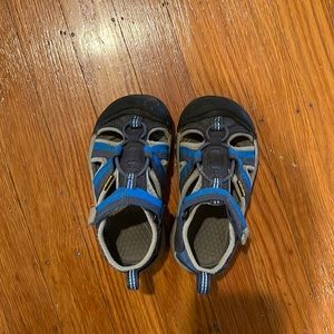 Keen little kid sandal